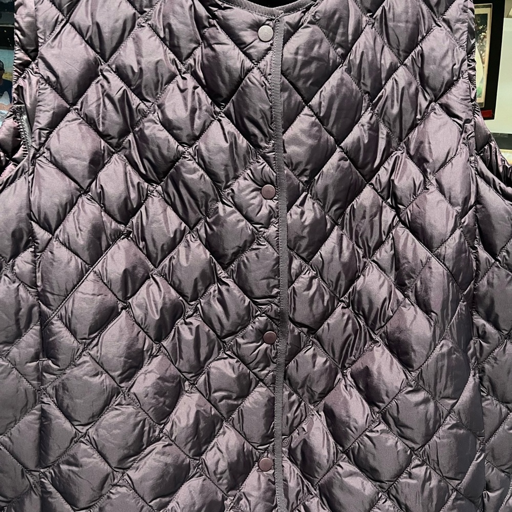 Brand New Uniqlo lightweight quilted vest